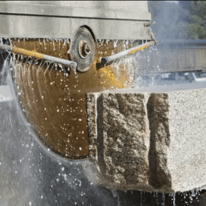 decoupe-granit-pierre-tombale