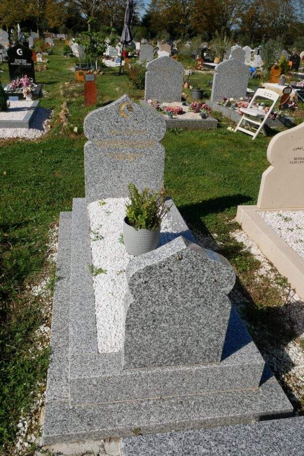 Pierre Tombale Musulmane Bejaïa 3 pierre tombale musulmane,tombe musulmane,stèle musulmane