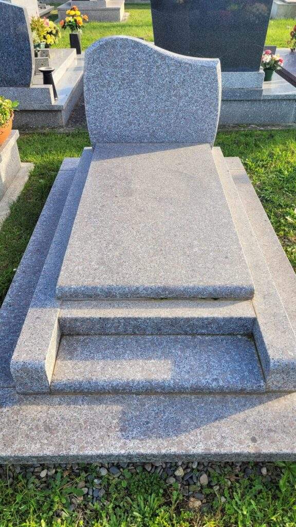 La livraison et la pose 3 pierre-tombale-monument-funeraire-gris